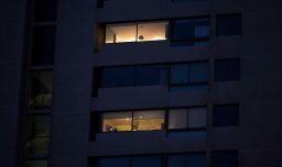 Corte de luz afecta a más de 160 mil clientes a nivel nacional la mañana de este lunes