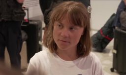 Greta Thunberg tras ser deportada de Israel: "La verdadera historia es el genocidio y la hambruna sistemática en Gaza"