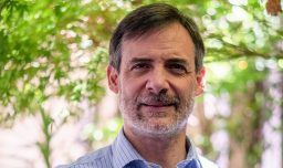 Compañía de Jesús nombra a Juan Beytía como la nueva máxima autoridad jesuita en Chile