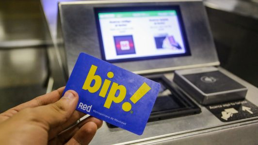 Ministro de Transportes revela que pasaje del metro al aeropuerto costará alrededor de $3.000