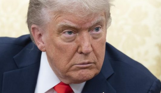 Donald Trump moviliza a 700 marines hacia Los Ángeles por protestas debido a redadas migratorias