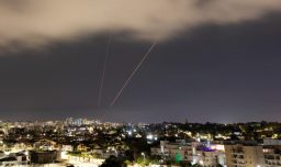 Medios aseguran que Irán habría lanzado misiles hipersónicos contra Israel