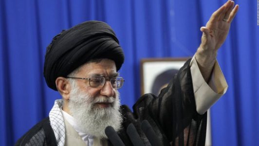 Irán afirma que "no se rendirá" tras ataque de Estados Unidos a instalaciones nucleares