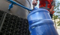 Masivo corte de agua programado afectará a seis comunas de la Región Metropolitana por tres días: Revisa zonas y fechas