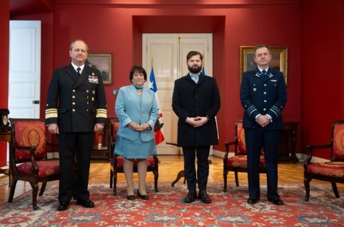 Presidente Boric designa al general de Aviación Leonardo Romanini como nuevo jefe del Estado Mayor Conjunto: ¿Quién es?