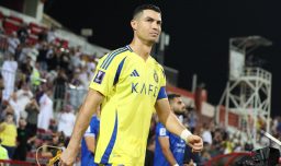 Cristiano Ronaldo firma renovación con el Al Nassr hasta 2027: "Comienza un nuevo capítulo"