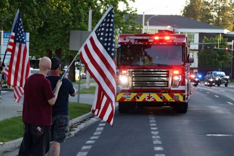 Tiroteo en Estados Unidos: Matan a dos bomberos en una emboscada mientras luchaban contra un incendio