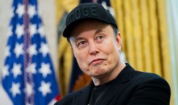 Elon Musk defiende a DOGE y dice que se volvió “el chivo expiatorio de todo”, mientras se aleja de la agenda de Donald Trump