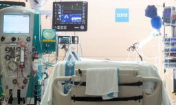 Mujer con muerte cerebral dio a luz tras pasar 4 meses conectada debido a ley antiaborto en EE.UU.