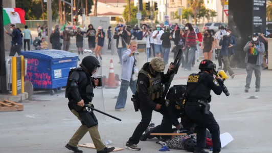 Trump ordena despliegue de Guardia Nacional en Los Ángeles en medio de protestas por redadas migratorias