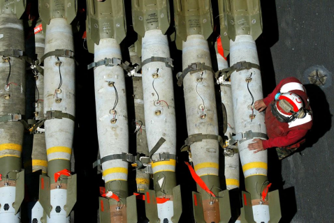 La bomba puede perforar una montaña: Esta es el arma secreta de EE. UU. que podría destruir la planta nuclear de Irán
