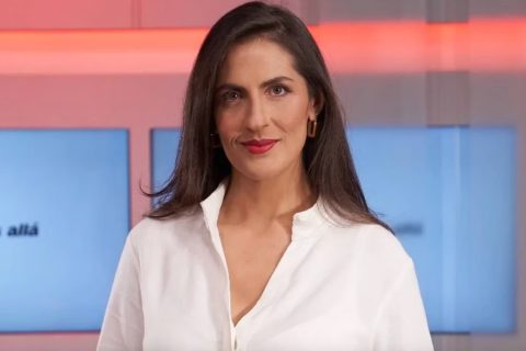 "Explora materias de primera necesidad": Columna destaca a Sana Mente entre los mejores programas del primer semestre en la TV chilena