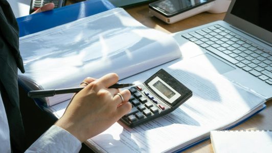 El debate por el pago de contribuciones tras dichos del director del SII sobre el 20% más rico