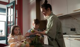 Vacaciones de invierno: ¿Cómo fortalecer el sistema inmune de los niños con buena alimentación?