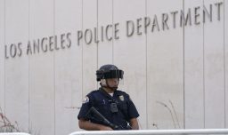 Detienen a cuatro chilenos en Estados Unidos tras robo en un centro comercial de Los Ángeles: Esto es lo que se sabe