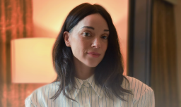 St. Vincent revela cómo surgió su colaboración con Mon Laferte: "He sido fan suya durante años (...) Su voz es perfección"