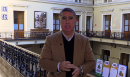 "Vamos a perseguirlos penalmente": Alcalde Desbordes anuncia querella tras ataque a bus con molotov en el INBA