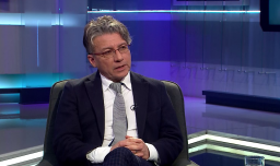 Aldo Mascareño y quiénes son "los indiferentes", casi un tercio de la población al que buscan llegar los presidenciables