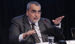 ¿Qué representa la figura de Enrique Correa?