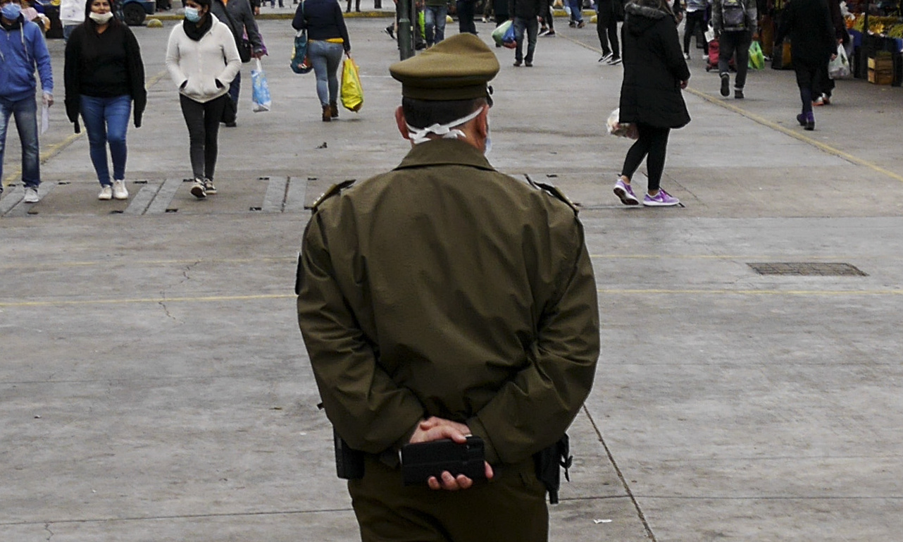 Carabinero fue condenado por robo con intimidación en Renca: Corte de Santiago confirmó sentencia en su contra