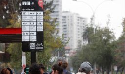 Avanza renovación de más de 600 paraderos en Santiago: Proyecto incluye limpieza y mantención periódica