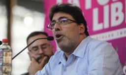 Jadue vuelve a complicar a Jara: Aseguró que "el pueblo tiene todo el derecho para pasar por sobre el Estado de Derecho"