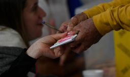Hoy comienza pago a vocales de mesa que participaron en las primarias: ¿Cuánto dinero es y cómo se entregará?