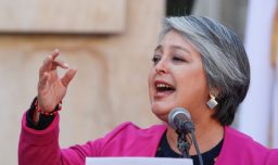 Criteria: Jeannette Jara lidera por primera vez la carrera presidencial, superando a Kast y Matthei en primera vuelta
