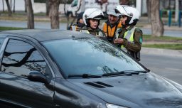 Estos son los autos que no pueden circular en Santiago este 25 de julio por la restricción vehicular