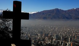 Declaran Alerta Ambiental para este martes en la Región Metropolitana: ¿Qué medidas rigen?