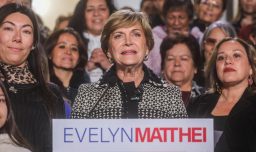 Matthei acusa a republicanos de campaña "asquerosa" en su contra: "Dejen de decir que tengo alzhéimer"
