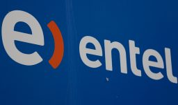Sernac y Entel llegan a acuerdo tras cobros injustificados de roaming internacional: Beneficiará a más de 90 mil clientes