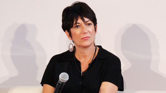 Ghislaine Maxwell, cómplice de Epstein, ofrece testificar pero con condiciones y pide anular su condena