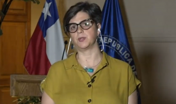 "Es mucho más fácil, pareciera, denostar a mujeres en política”: La condena de Pascual (PC) a "campaña sucia" contra Matthei