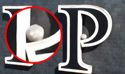 Ripley de Quilpué exhibirá la mítica pelota que estuvo 20 años en su letrero: Iniciaron campaña para descubrir su origen