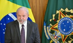 Lula da Silva convoca reunión de emergencia tras arancel del 50% impuesto por Donald Trump