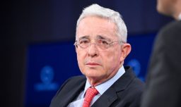Cruce entre Marco Rubio y Gustavo Petro por la condena a Álvaro Uribe por fraude procesal y soborno