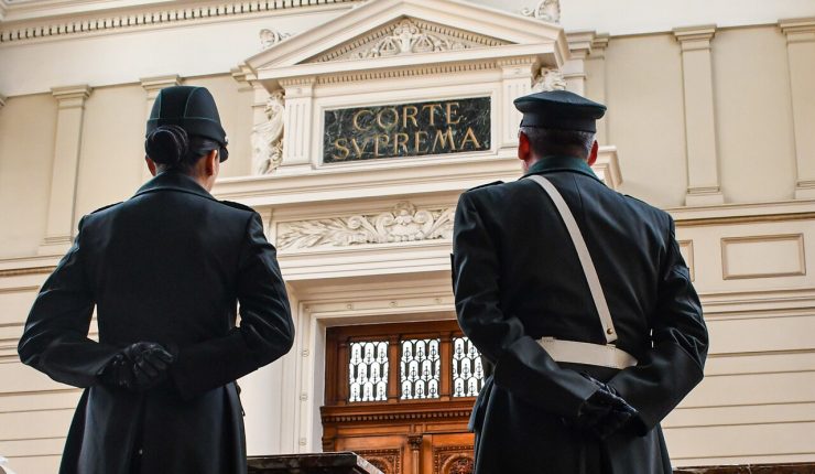 Hay 84 jueces involucrados: Suprema ordena investigar a 692 funcionarios judiciales que salieron del país estando con licencia