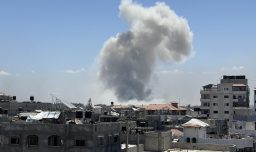 Al menos 80 muertos y más de 300 heridos tras nuevos bombardeos israelíes en Gaza antes de negociaciones por alto al fuego
