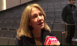 Presidenta CPC afirma que senador Núñez "está desconociendo una contribución enorme" en su crítica a grandes empresas