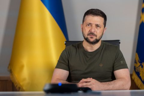 Zelensky admite concesiones en un eventual acuerdo de paz y exige garantías de seguridad vinculantes