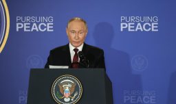 Putin reafirma disposición a garantizar la seguridad de Ucrania tras reunión con Trump