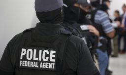 Estados Unidos confirma arresto de adolescente chileno por exceder fecha límite de su Visa Waiver