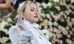 Madonna pide ayuda para salvar a "los niños inocentes atrapados en el fuego cruzado de Gaza"