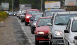 Peaje a luca, restricción y más: ¿Qué medidas habrá en las carreteras para este fin de semana largo?