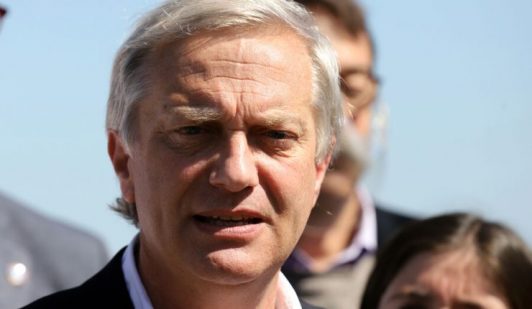 "Al parecer no le cae bien el Congreso, no le cae bien llegar a acuerdos": La arremetida del oficialismo tras dichos de Kast