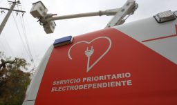 Iniciativa busca asegurar suministro eléctrico a pacientes electrodependientes: ¿De qué se trata?