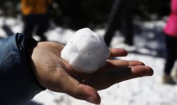 ¡A sacar los abrigos! Pronostican nieve y hasta - 12 grados en diversas comunas de la Región Metropolitana