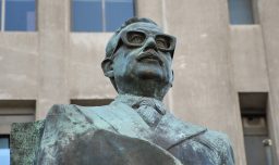 “Mientras en otras comunas…”: Concejo de La Cisterna aprueba nombrar como Dr. Salvador Allende nuevo centro médico