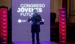 Boric en Congreso Jóvenes Futuro: “Manténganse rebeldes (...) para poder entrar (en política) se requiere también romper un poco"